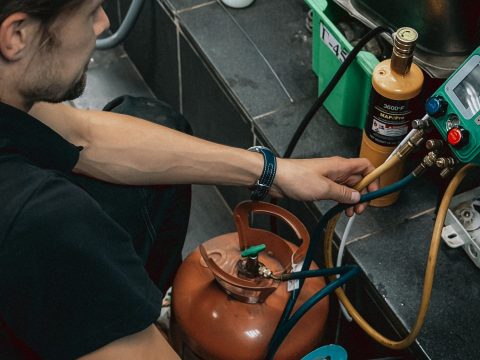 Gas lạnh R134a bình 13.6kg